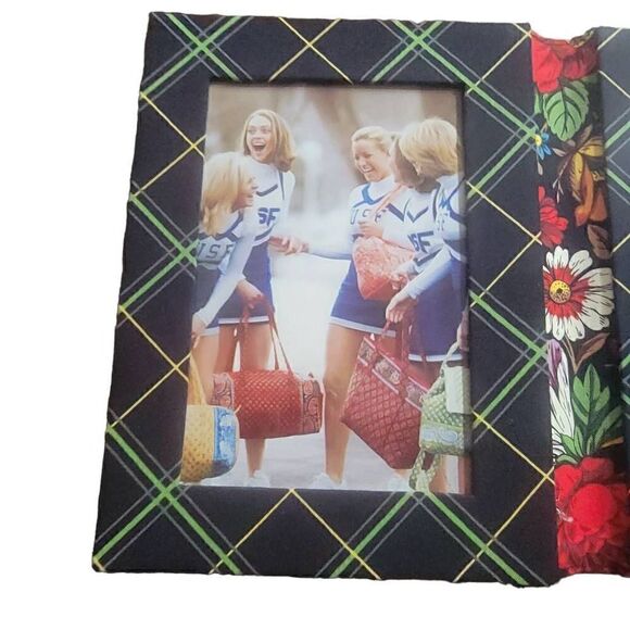 Vera Bradley Double Picture Frame 4X6 Cloth Quilted Retired Print - Picture 2 of 5